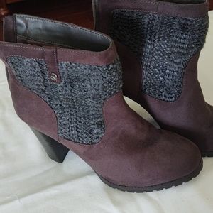 Juicy couture suede boots